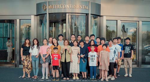 質(zhì)朋儀器2021上?？偛繄F(tuán)結(jié)聚餐